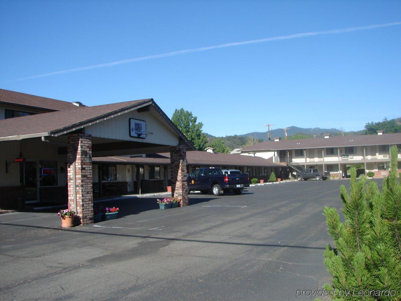 Klamath Motor Lodge Yreka Eksteriør bilde