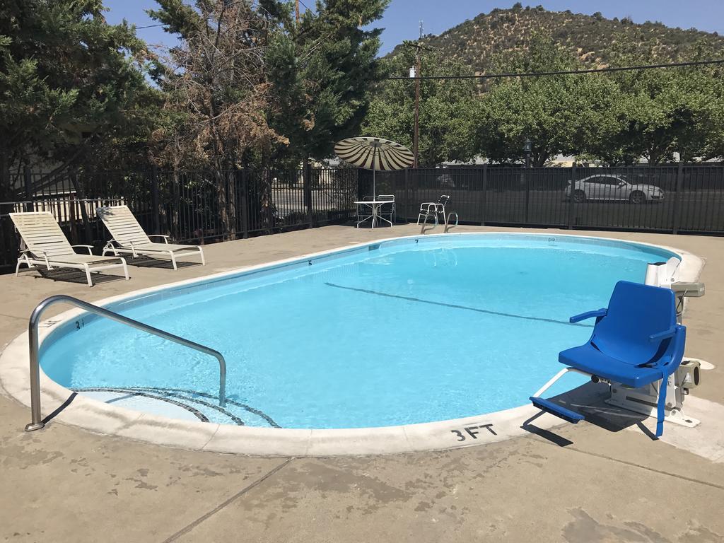 Klamath Motor Lodge Yreka Eksteriør bilde
