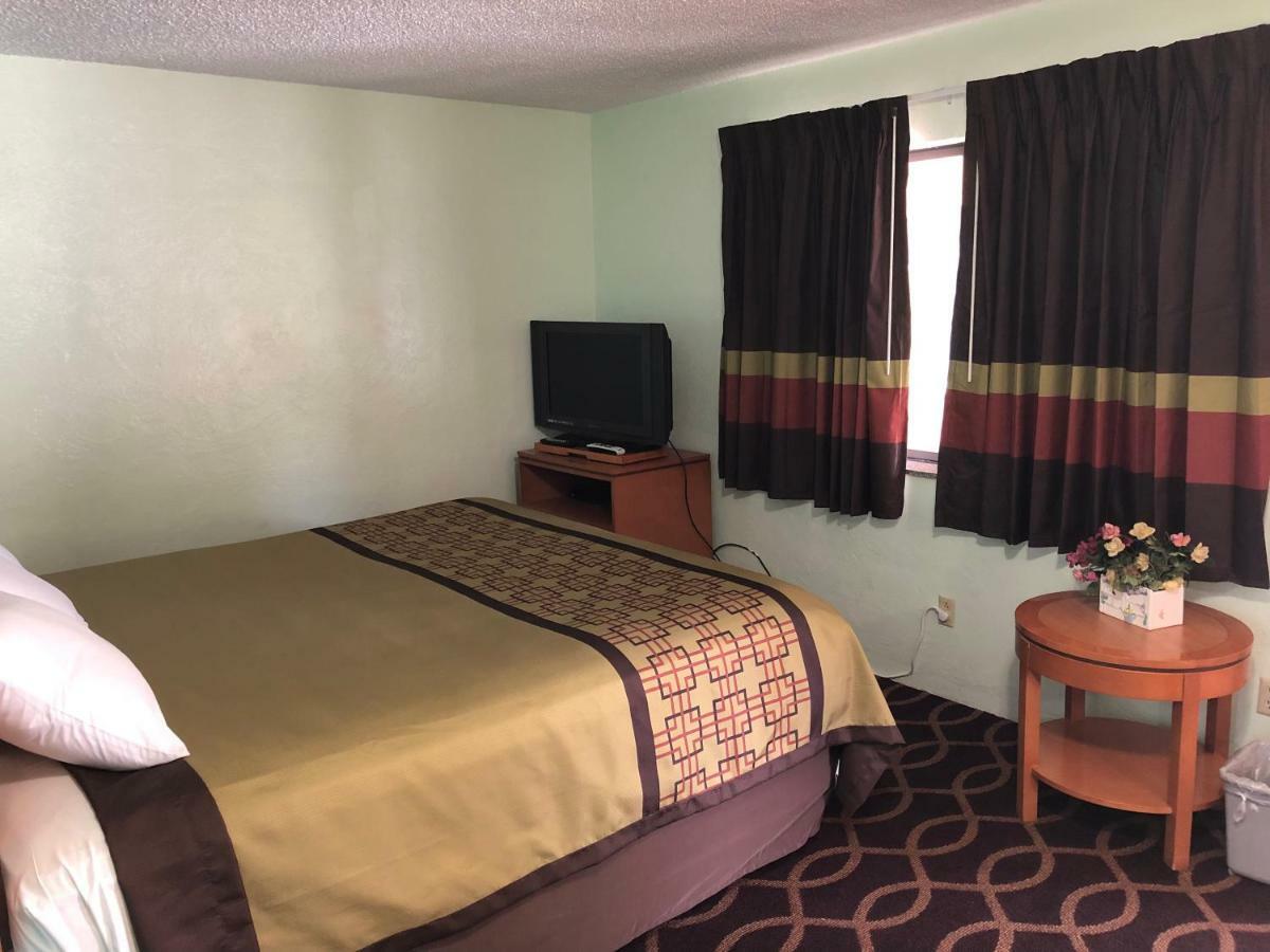 Klamath Motor Lodge Yreka Eksteriør bilde